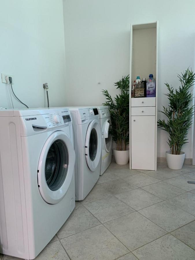 Ferienwohnung Grey Pearl With Free Ev Ch-Station Valbandon Exterior foto